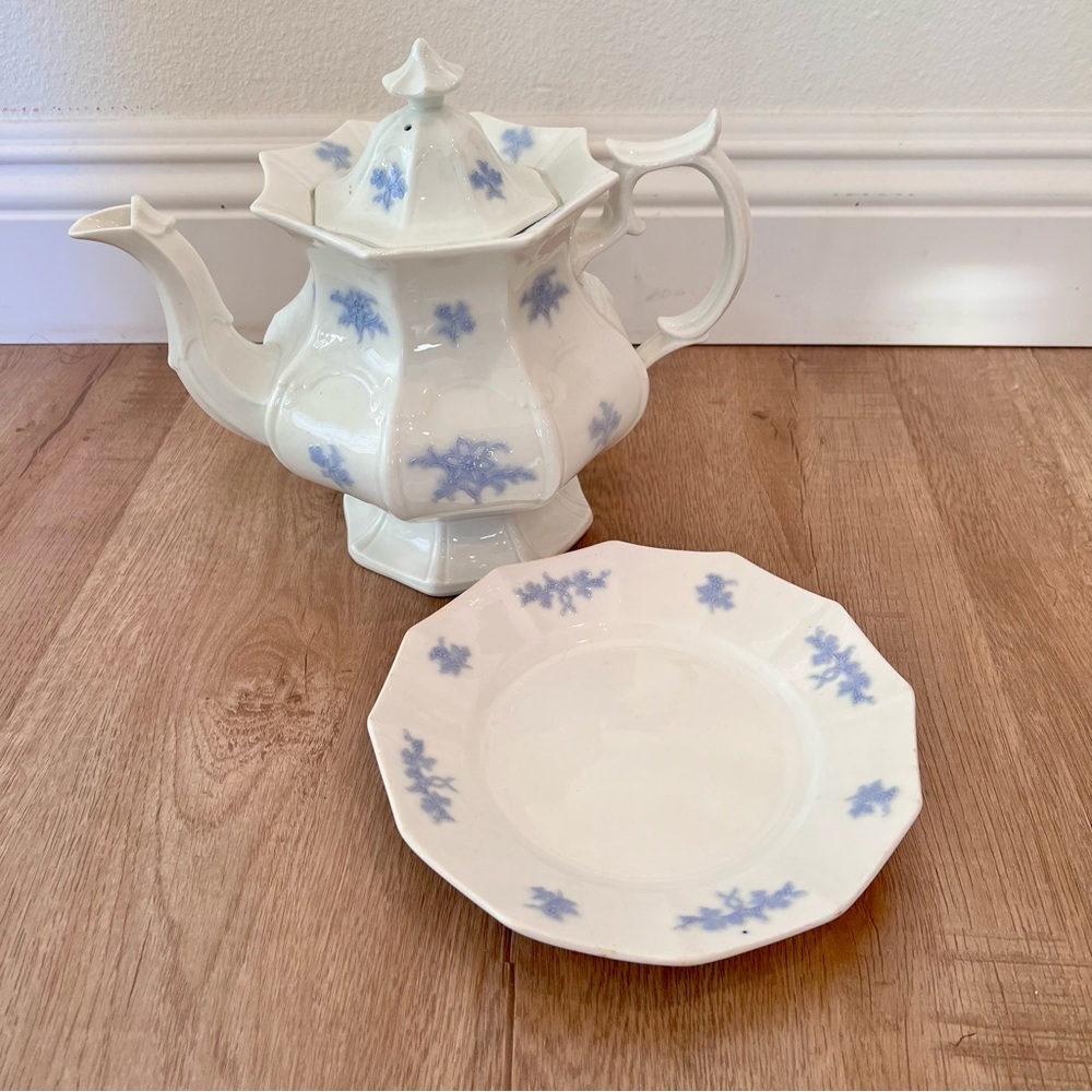 Rare ANTIQUE 19th C. Ironstone White  Teapot & Underplate CHELSEA‎ Blue Flowers